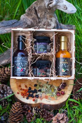 Набор из варенья и соусов "Вкус Севера"